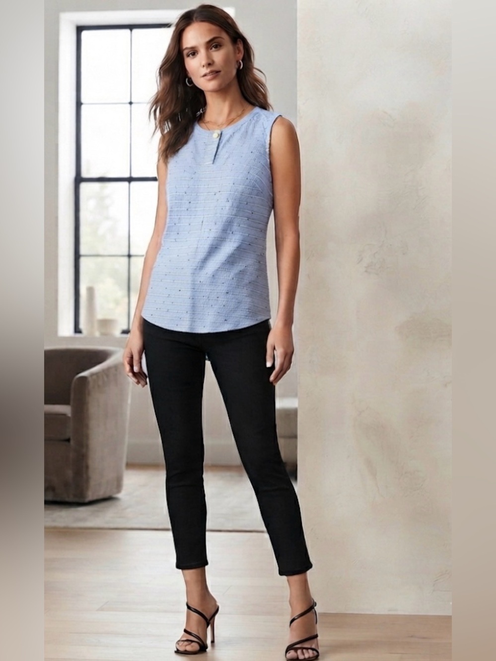 Liz Claiborne Light Blue Sleeveless Blouse